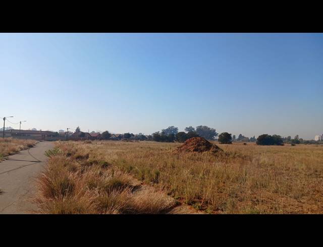 9,247M² VACANT LAND FOR SALE IN UNITAS PARK